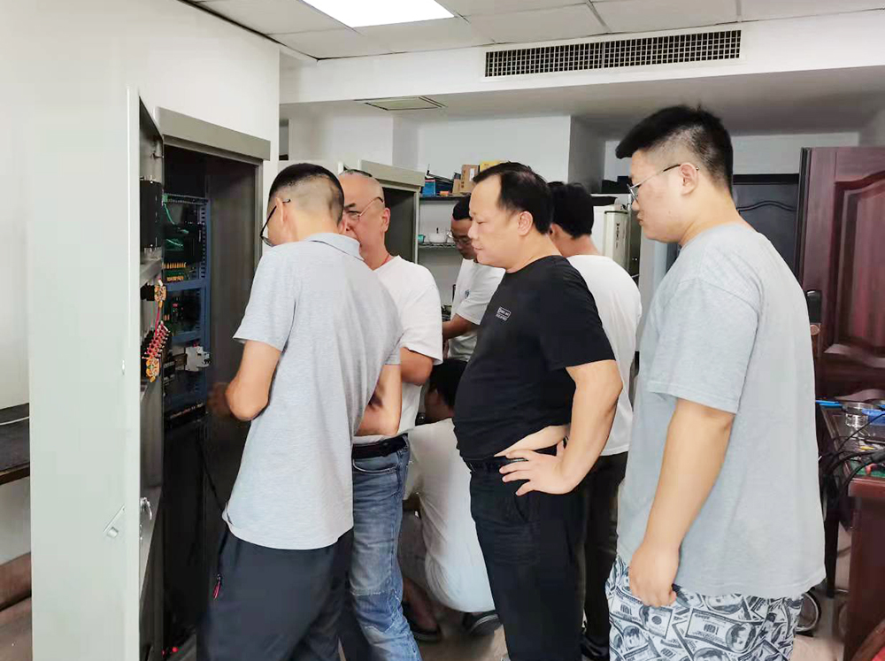 东升国际官网电气组织出产部进建电气柜装置布线工艺4 东升国际官网电气组织出产部进建电气柜装置布线工艺4
